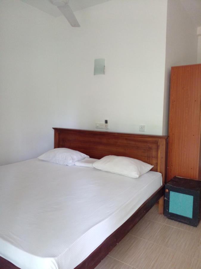 Navora Hotel Hikkaduwa Eksteriør billede