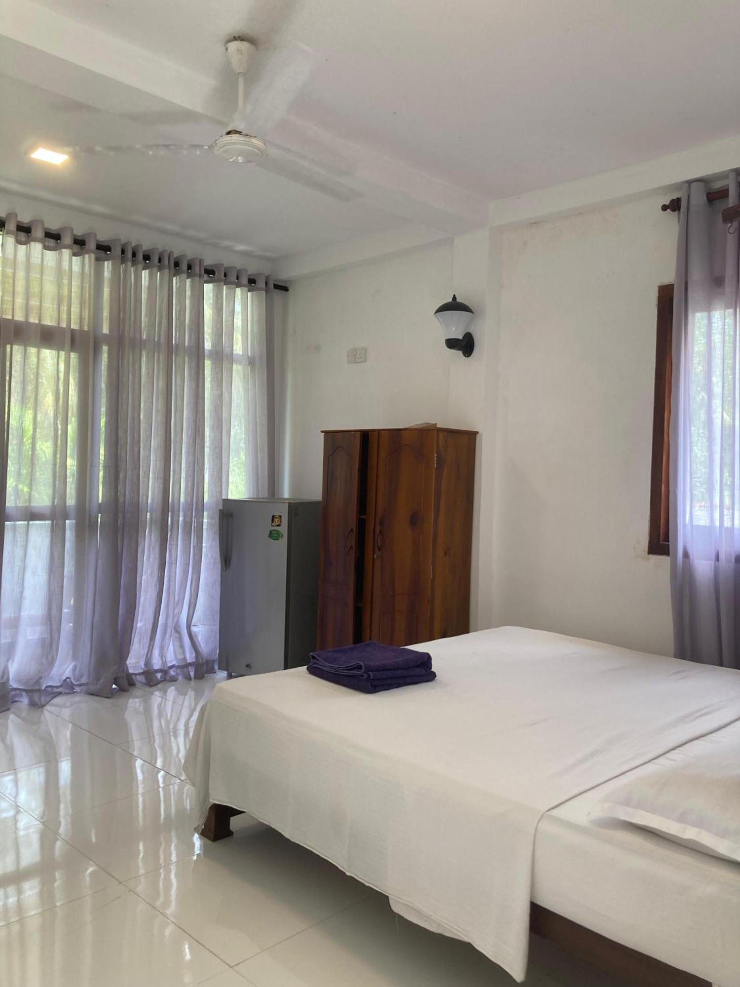 Navora Hotel Hikkaduwa Eksteriør billede